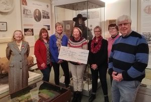 Tony Long presents Thame Museum with a donation